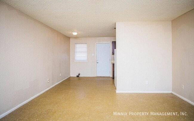 Building Photo - 631 S Crosby St