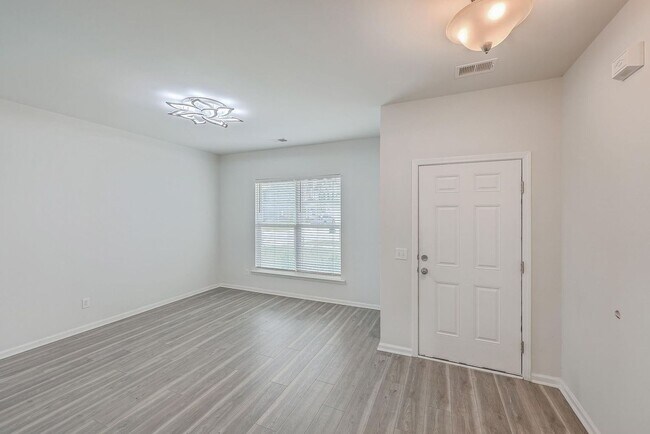 Building Photo - Cane Bay - 4 bedroom / 2.5 bath