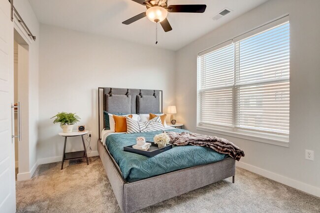 Building Photo - Wesmont