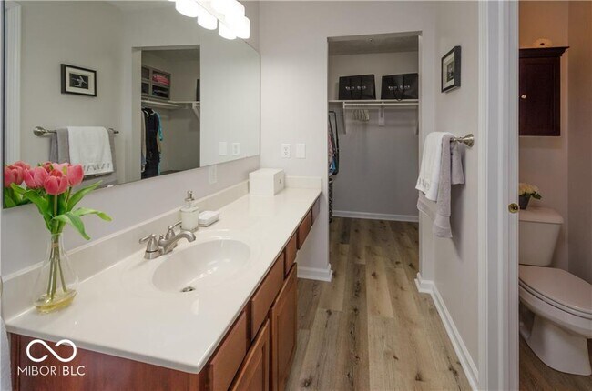 Foto del edificio - 9712 Indigo Ln