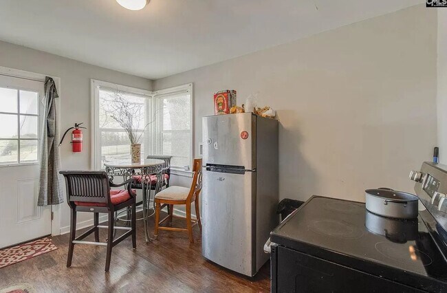 Building Photo - 1400 Dreher St