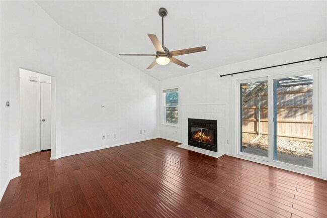 Foto del edificio - 12320 Cedarspur Rd