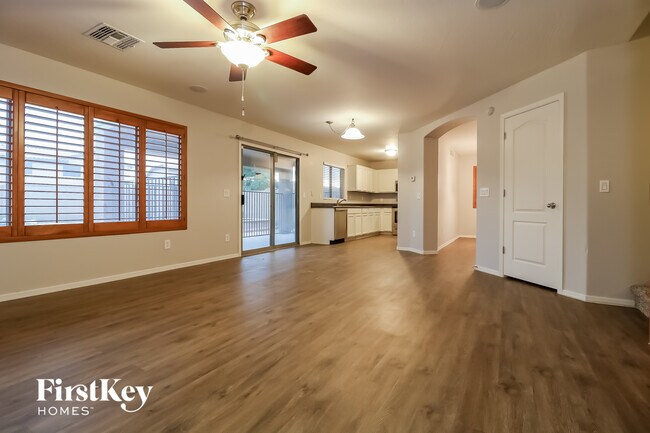 Building Photo - 3349 S 98th Ln