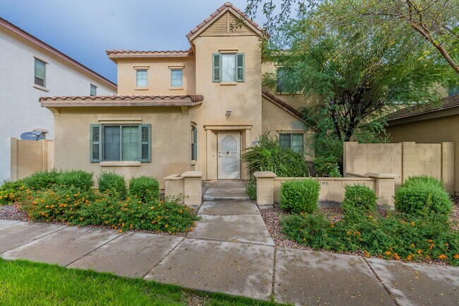 Building Photo - 3 bedroom home in Surprise