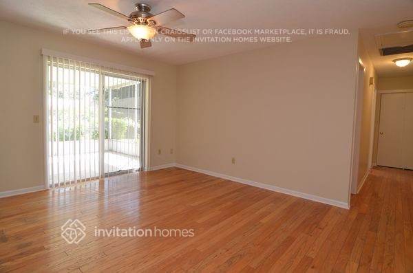 Foto del edificio - 1513 Highcrest Cir