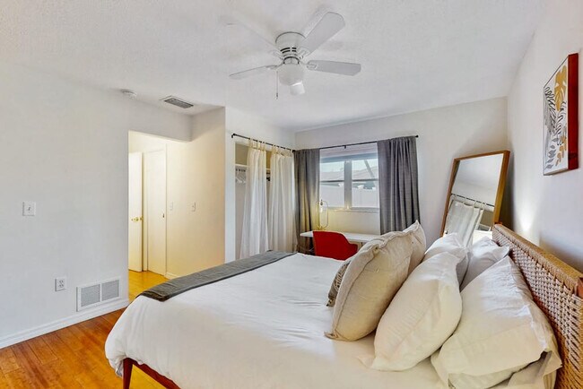 Foto del edificio - 3314 S Lockwood Ridge Rd