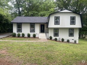 Building Photo - 119 Fox Run Dr
