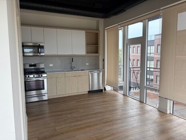 Foto del edificio - 2725 N Thatcher Ave