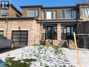 Building Photo - 114 Huntingford Trail