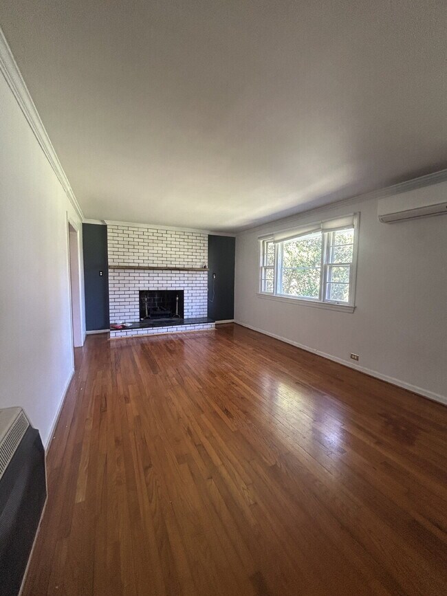Building Photo - Charming Newly Renovated 2-Bedroom Home on 3 Acres – A Gardener’s Dream!
