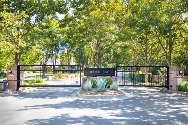 Foto del edificio - 7949 Winged Foot Ct