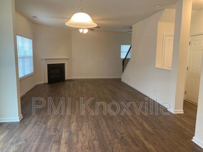 Foto del edificio - 5371 Calvert Ln