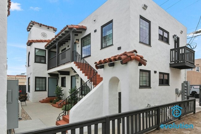 Building Photo - 3831-3835 Third Avenue - 3835 Third Ave Apt 5