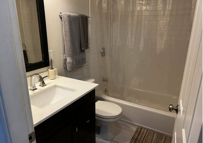 Building Photo - 659 Massachusetts Ave