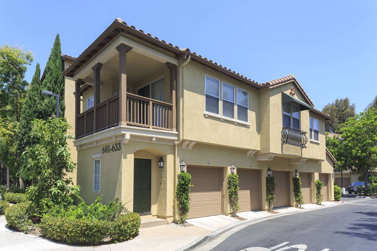 Estancia Apartment Homes - 500 Estancia Irvine, CA 92602 | Apartments.com
