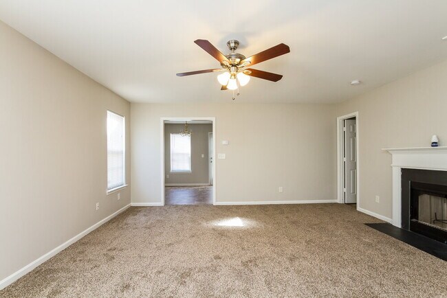 Building Photo - 933 Grass Hollow Ct