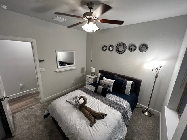 Bottom floor bedroom 2 - 1047 Tea Olive Ln