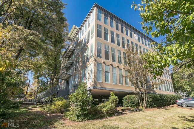 Building Photo - 287 14th St NE