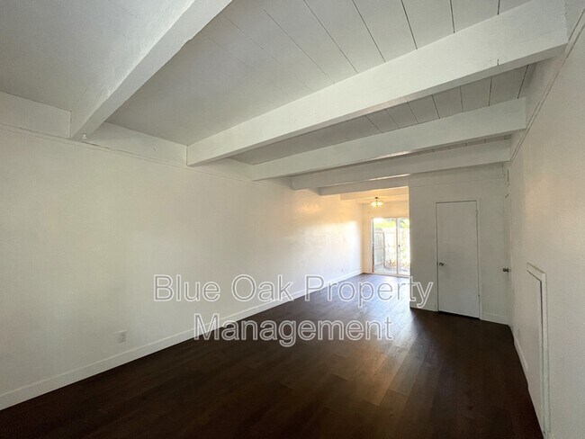 Foto del edificio - 1393 Nord Ave