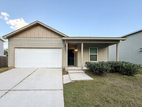 Building Photo - 149 Ivy St