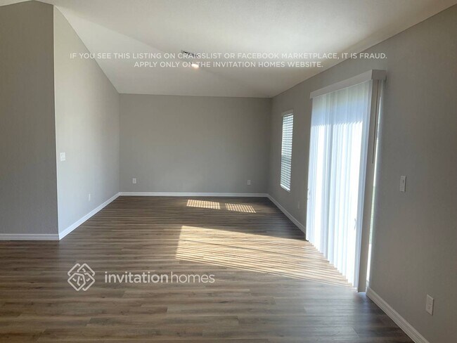 Building Photo - 25178 Alicante Dr