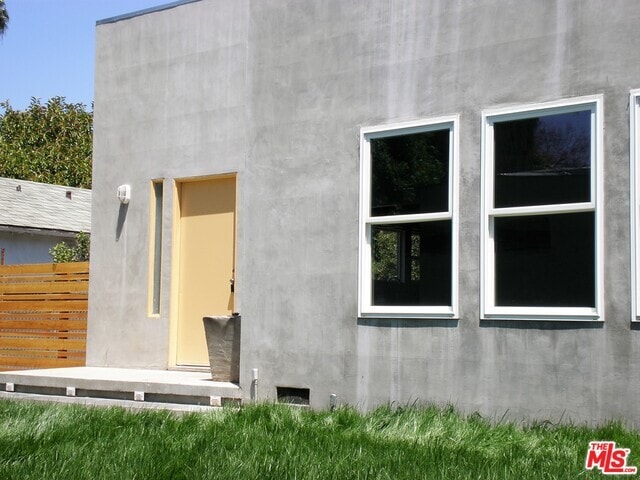 Primary Photo - 2974 Glendale Blvd