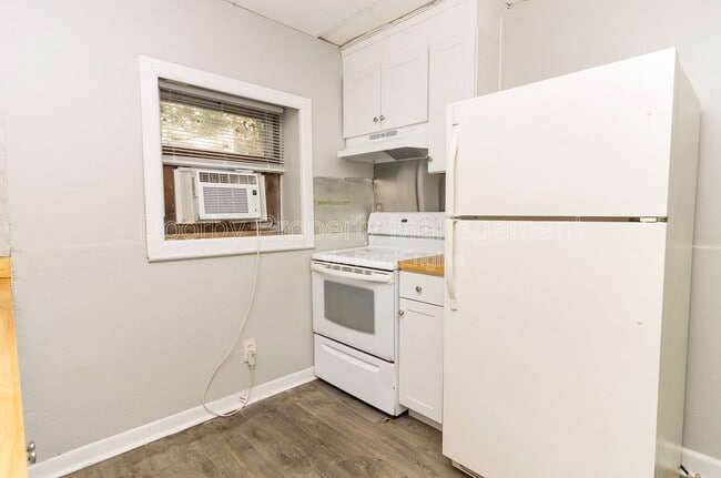 Building Photo - 2609 14th Ave