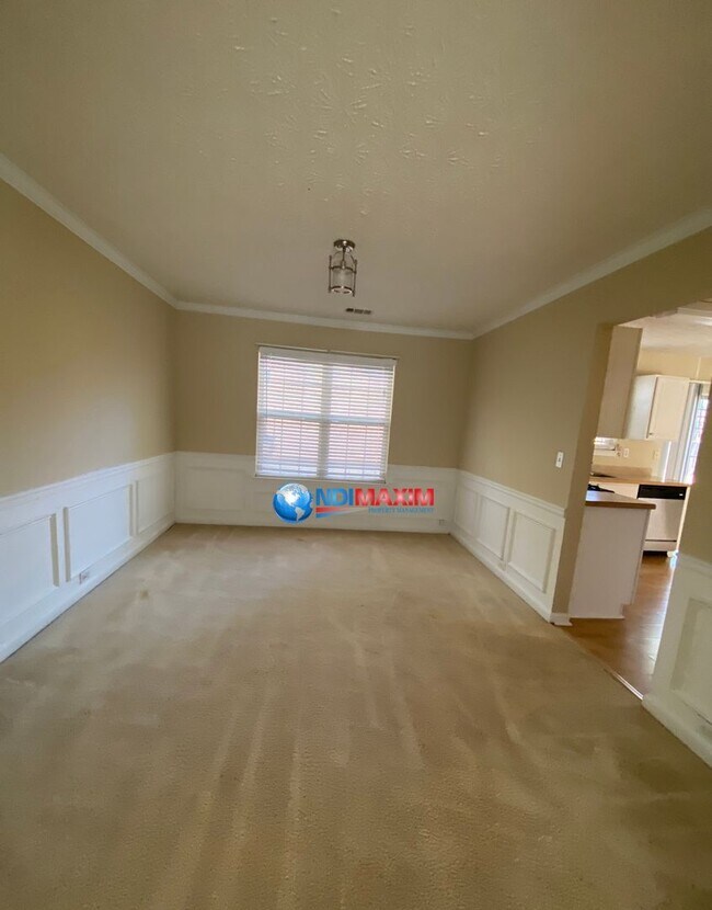 Building Photo - Spacious 2-story house in the BROOKWOOD cl...