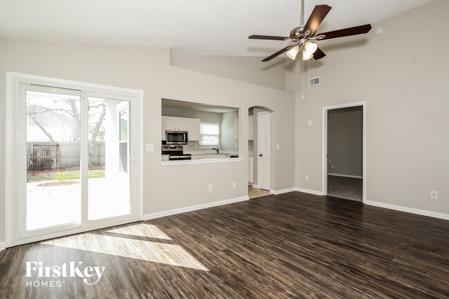 Foto del edificio - 3046 Wavering Ln