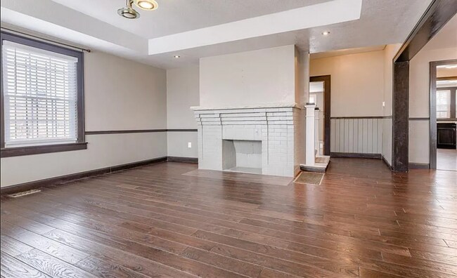 Building Photo - 2047 N 6th St