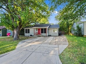 Building Photo - 5008 Gilbert Dr