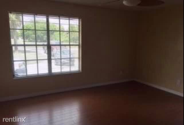 Building Photo - 5759 Dogwood Rd