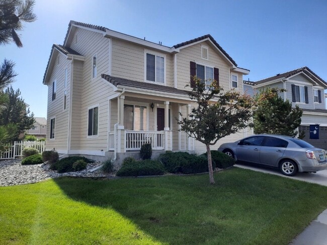 Beautiful 3 Bdrm, 2.5 bath Home in quiet neighborhood - Beautiful 3 Bdrm, 2.5 bath Home in quiet neighborhood