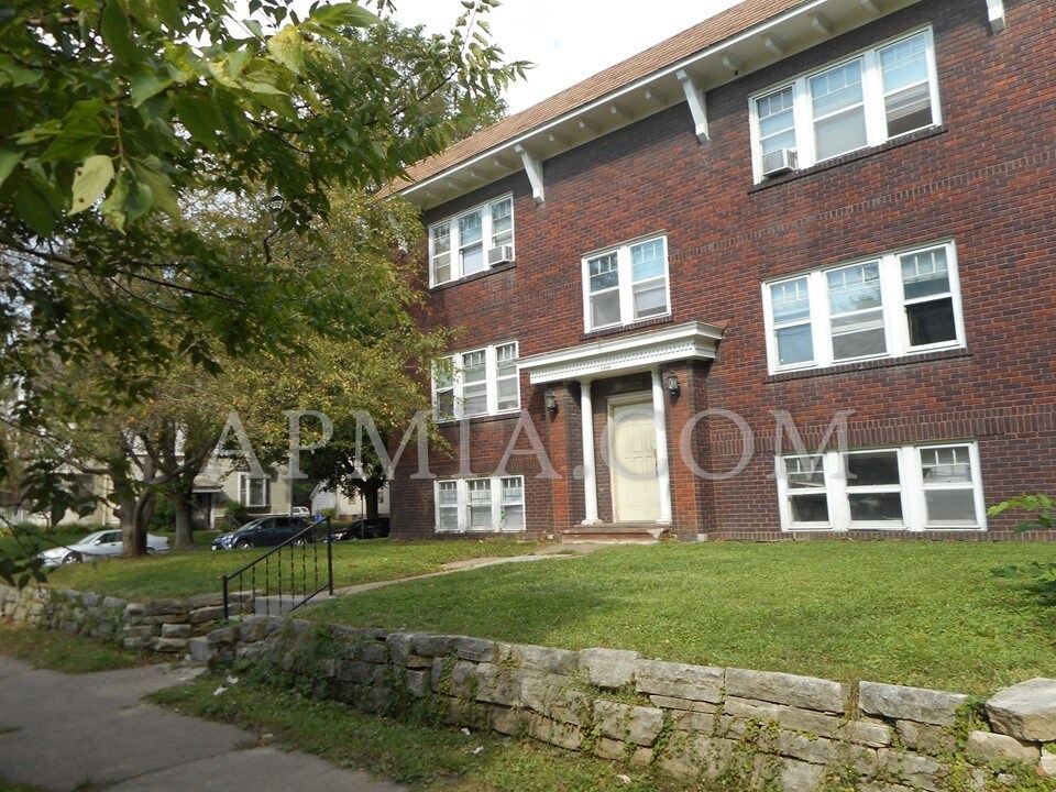 Primary Photo - 1600 3rd Ave SE