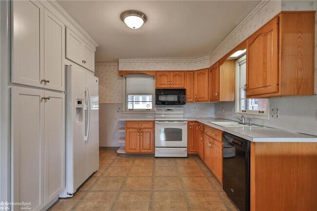 Foto del edificio - 4412 Wolf's Crossing Rd