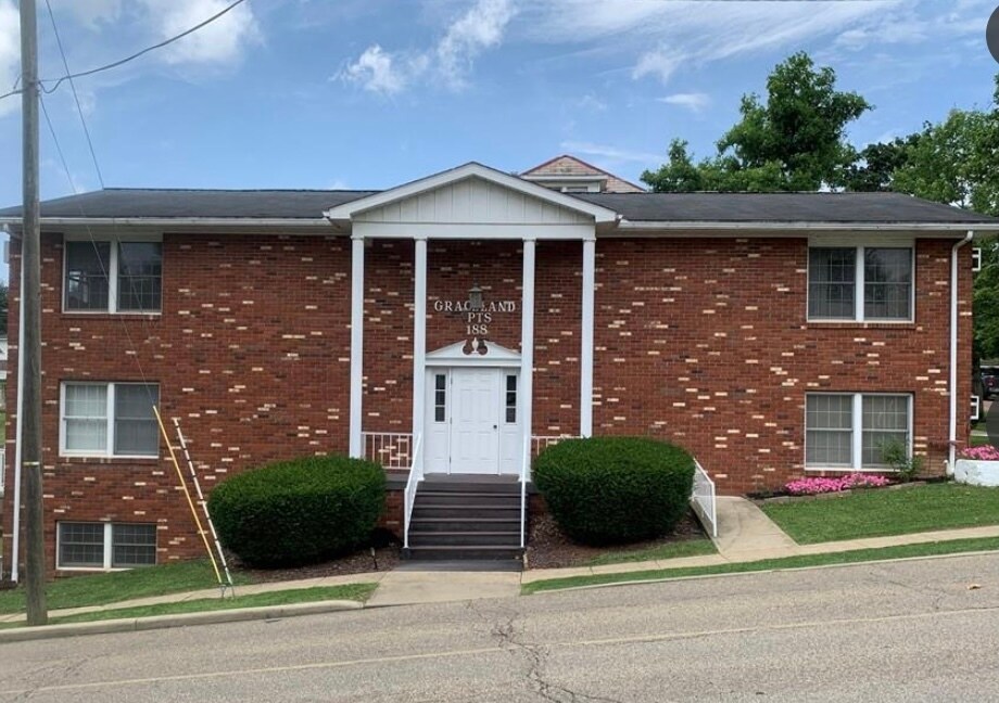 188 Comin St Unit Apt 1, New Concord, OH 43762 Apartments in New