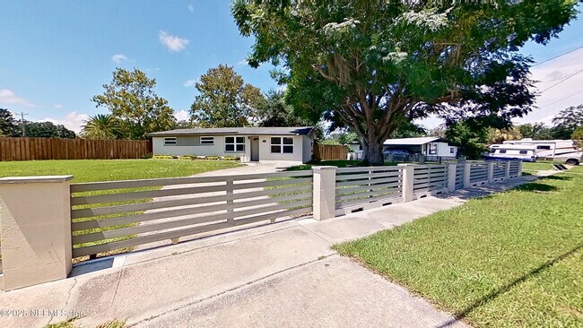 Building Photo - 399 Toccoa Rd