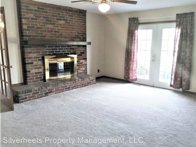 Building Photo - 5 br, 2.5 bath House - 1800 Silver Globe Road