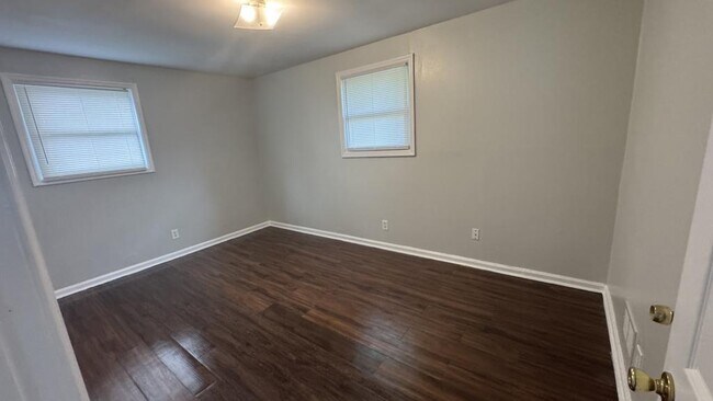 Foto del edificio - 457 Hickory Ridge Dr