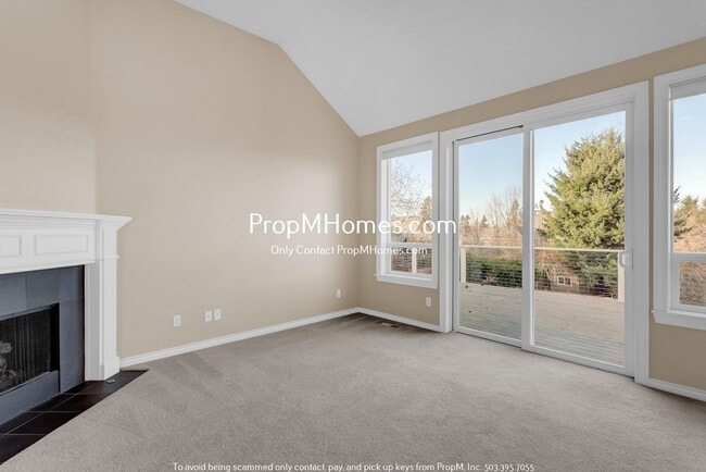 Building Photo - Luxury Four Bedroom Home in West Linn w/ Stunning Views! DEPOSIT SPECIAL