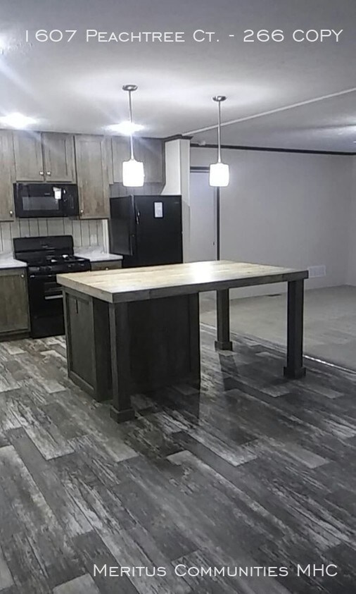 Foto principal - 1607 Peachtree Ct