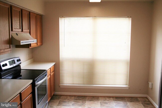 Building Photo - 959 Breakwater Dr