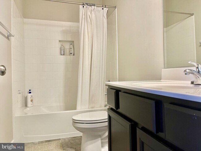 Foto del edificio - 14311 Potomac Heights Ln
