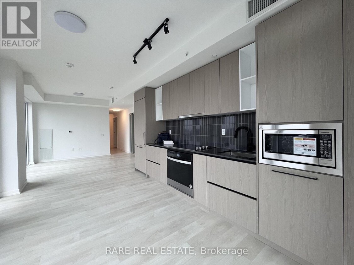 Primary Photo - 1285 Dupont St