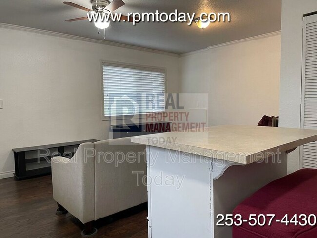 Foto del edificio - 5906 S Cushman Ave