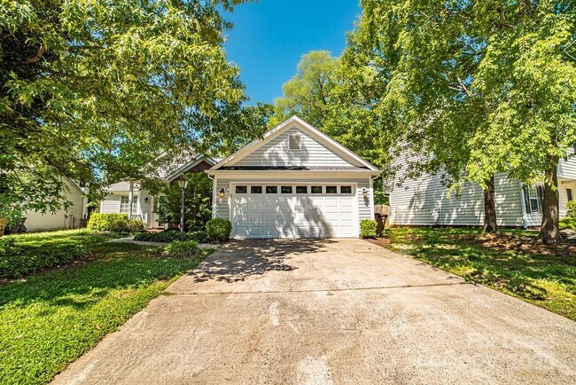 Foto del edificio - 3503 Brooktree Ln