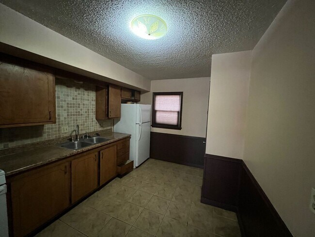 Foto del edificio - Great Duplex with 2+ bed/1 bath/1 Car gara...