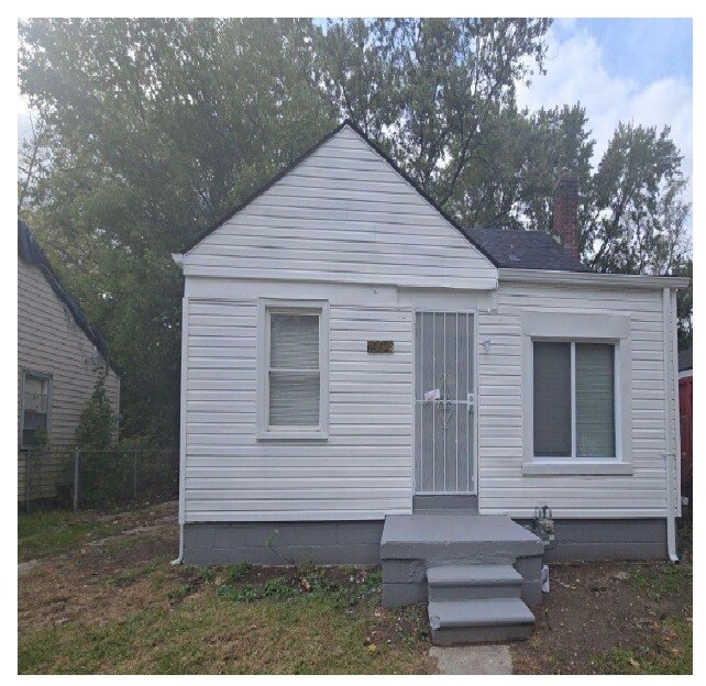 19941 Ashton Ave, Detroit, MI 48219 House Rental in Detroit, MI