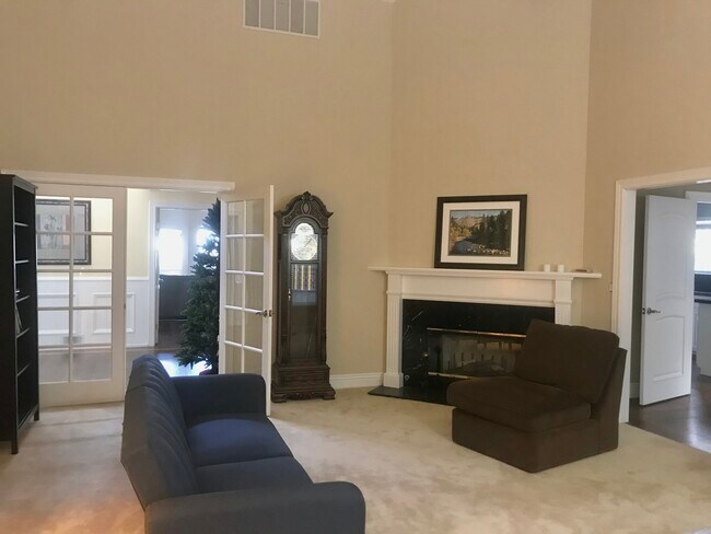 Building Photo - 3790 Red Oak Way