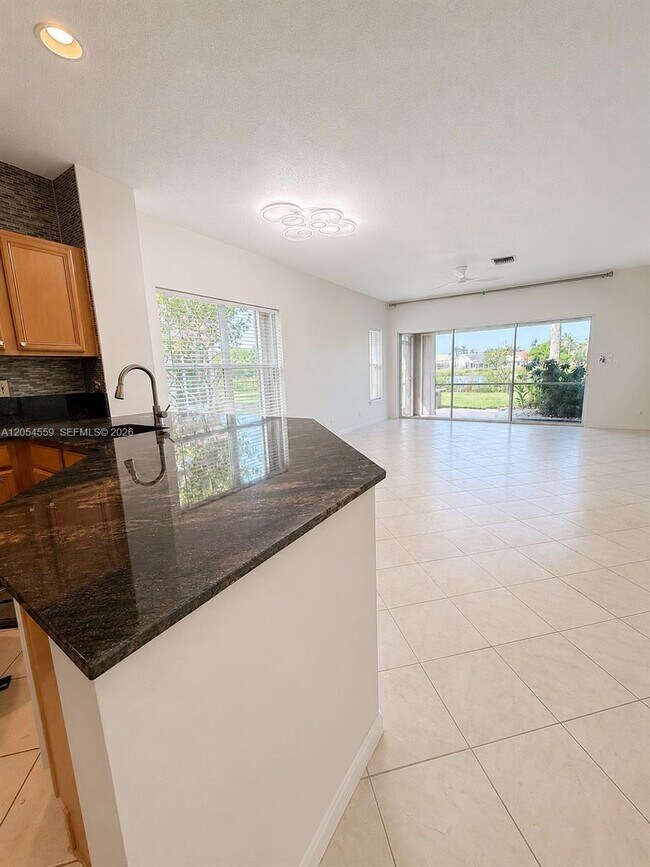 Building Photo - 7337 Smithbrooke Dr